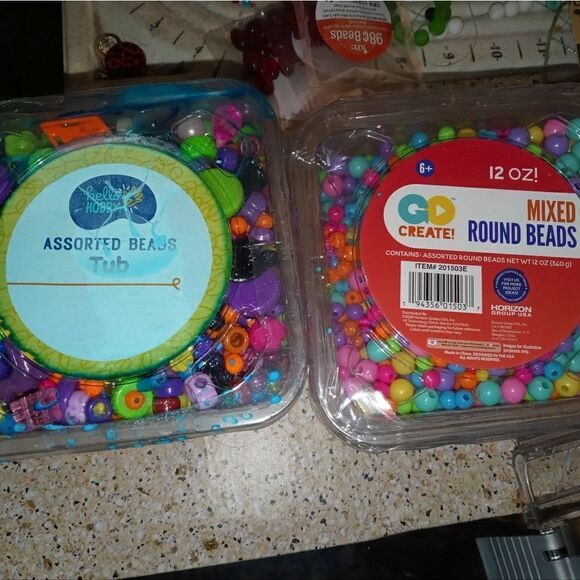 Wholesale 1 tub of Surprise beads - Picture 2 of 3